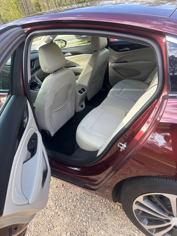 2018 Buick Regal Image 10