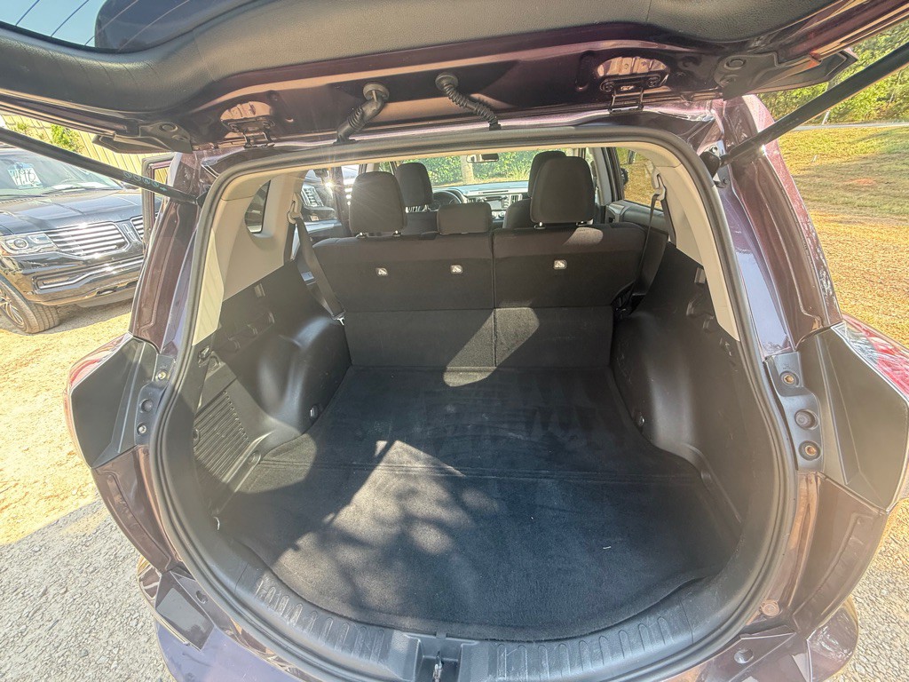 2017 Toyota Rav4 Image 10