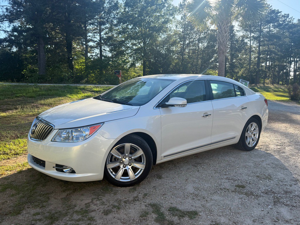2013 Buick Lacrosse Image 3