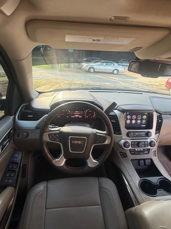 2016 GMC Yukon Image 12