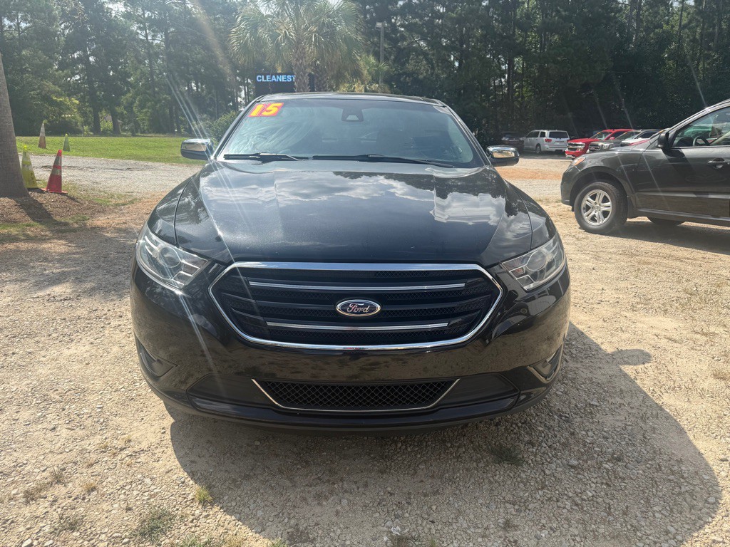 2015 Ford Taurus Image 1