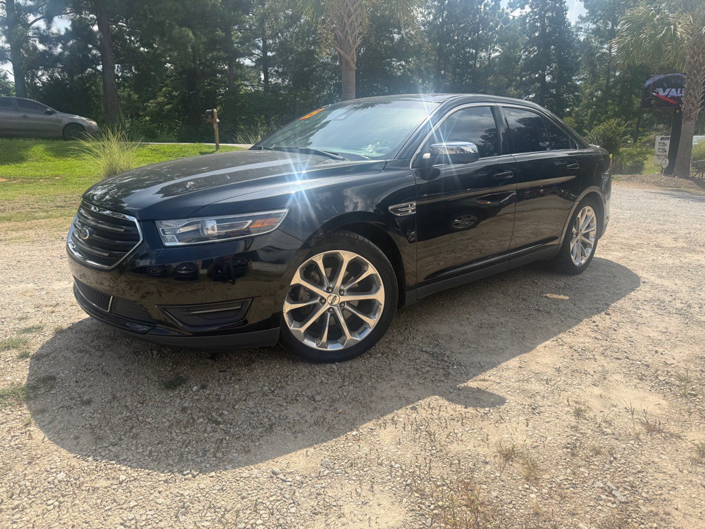2015 Ford Taurus Image 8
