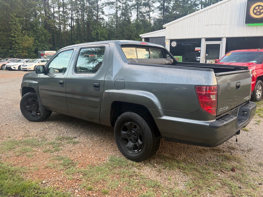 2011 Honda Ridgeline Image 2
