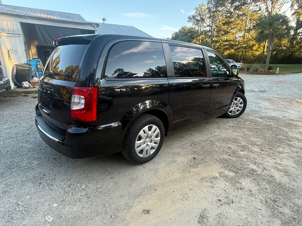 2019 Dodge Grand Caravan Image 2