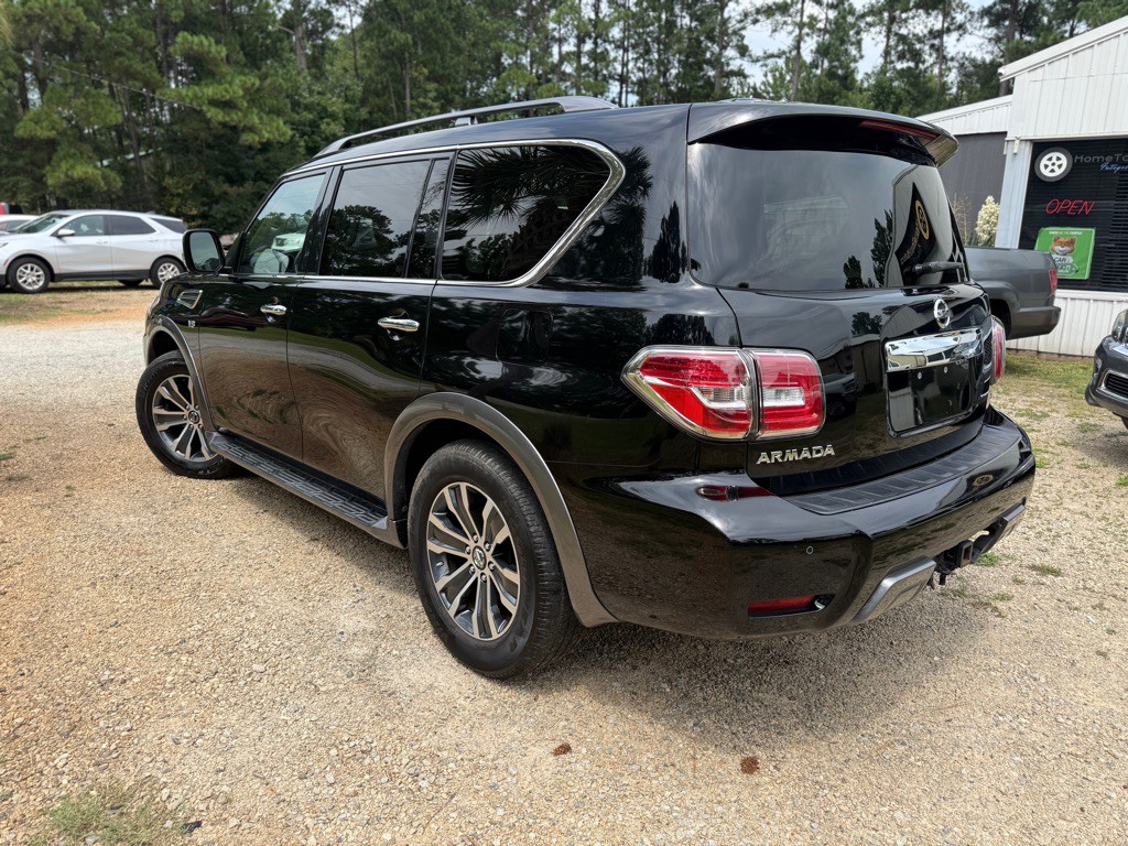 2019 Nissan Armada Image 2