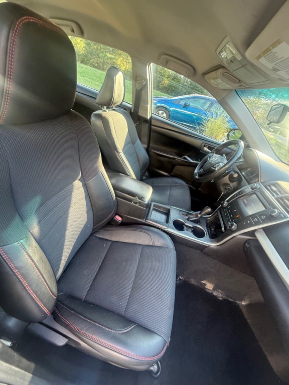 2017 Toyota Camry Image 13