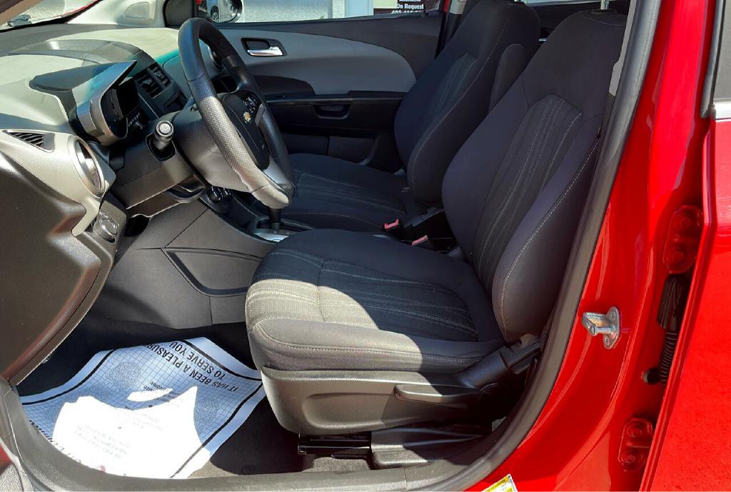 2013 Chevrolet Sonic Image 11