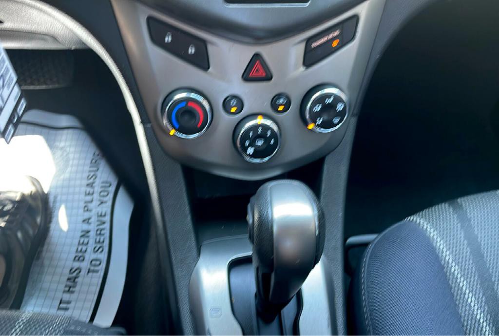 2013 Chevrolet Sonic Image 18