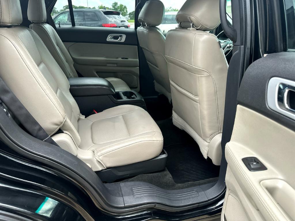 2012 Ford Explorer Image 11