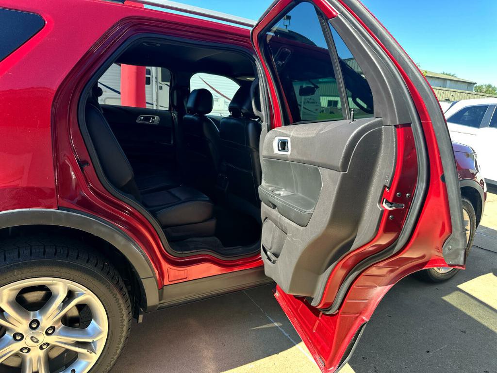 2014 Ford Explorer Image 11
