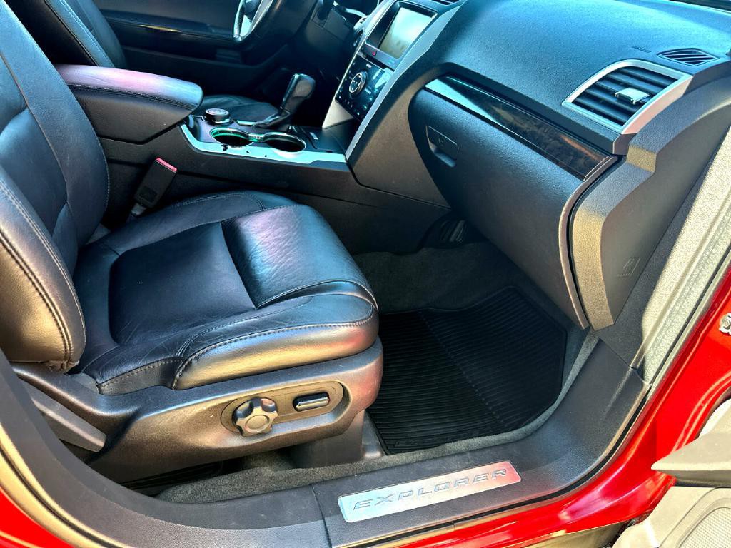 2014 Ford Explorer Image 14