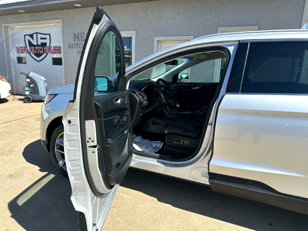 2015 Ford Edge Image 11