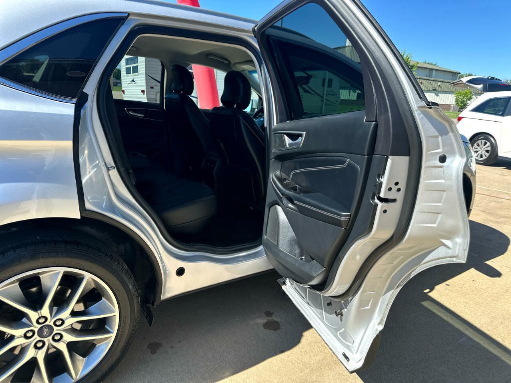 2015 Ford Edge Image 13