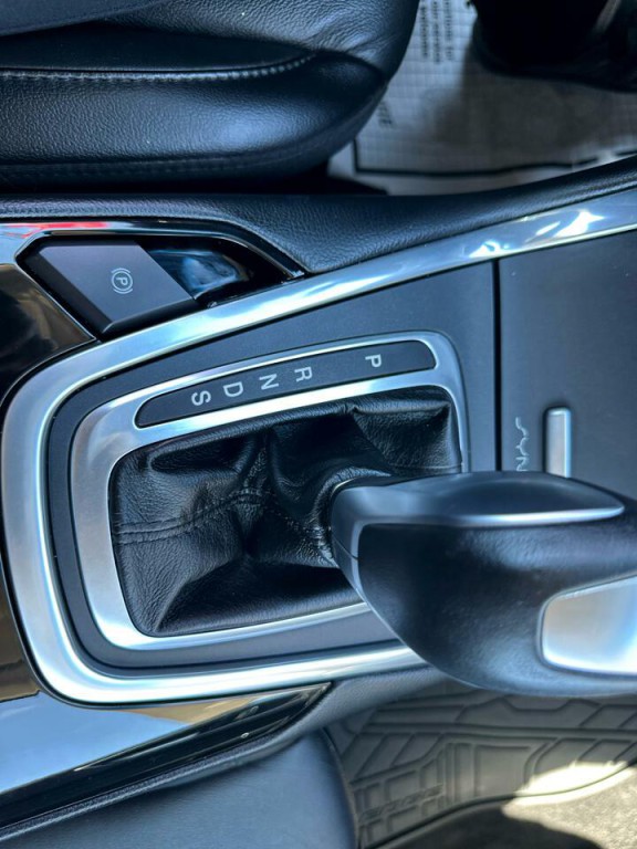 2015 Ford Edge Image 24