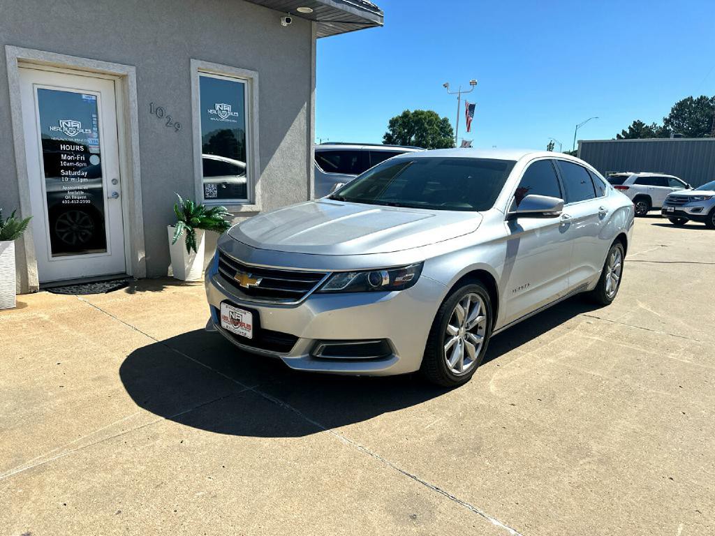 2017 Chevrolet Impala Image 2