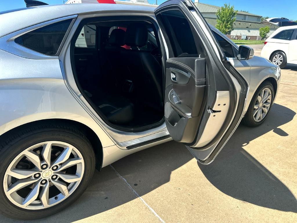 2017 Chevrolet Impala Image 10