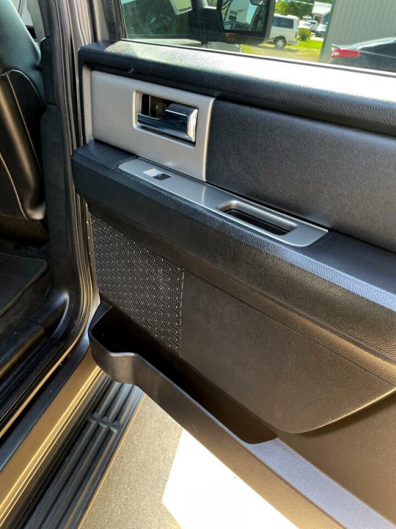 2016 Ford Expedition Image 19