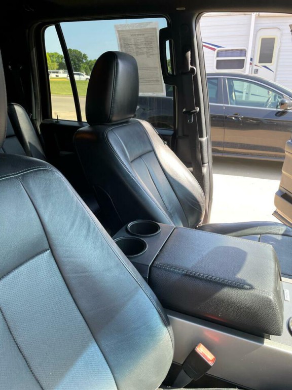 2016 Ford Expedition Image 28