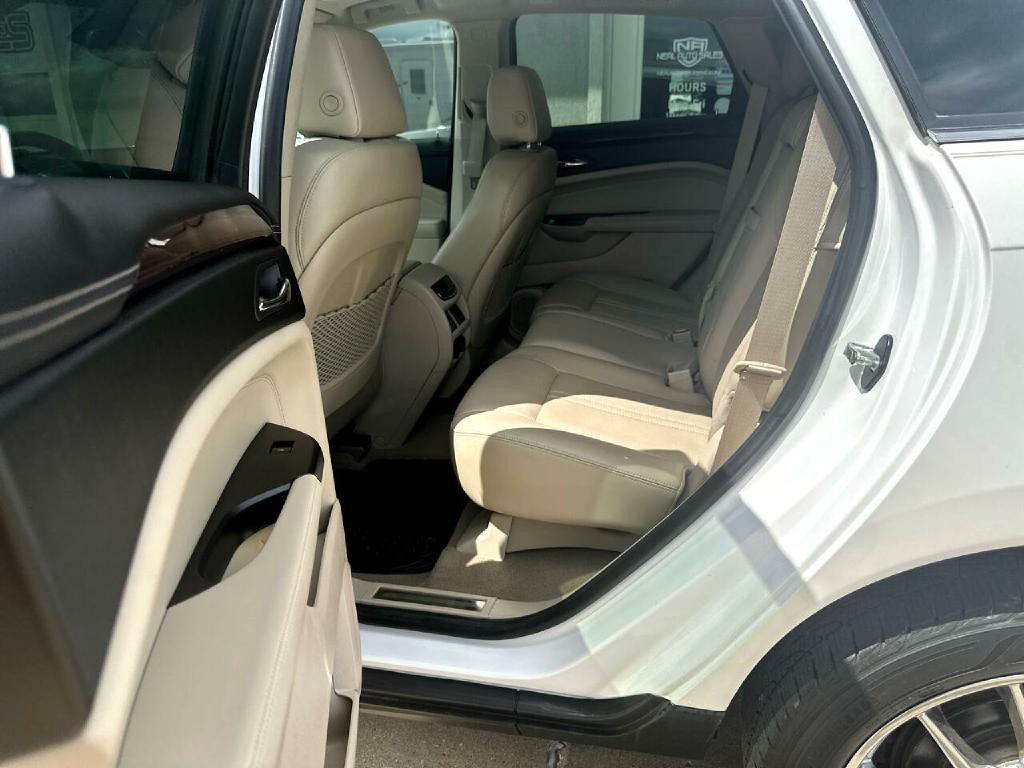 2013 Cadillac SRX Image 9