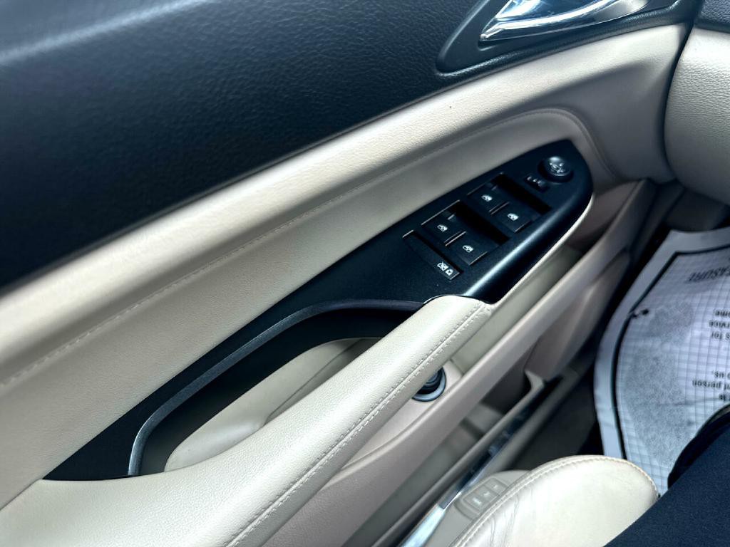 2013 Cadillac SRX Image 20