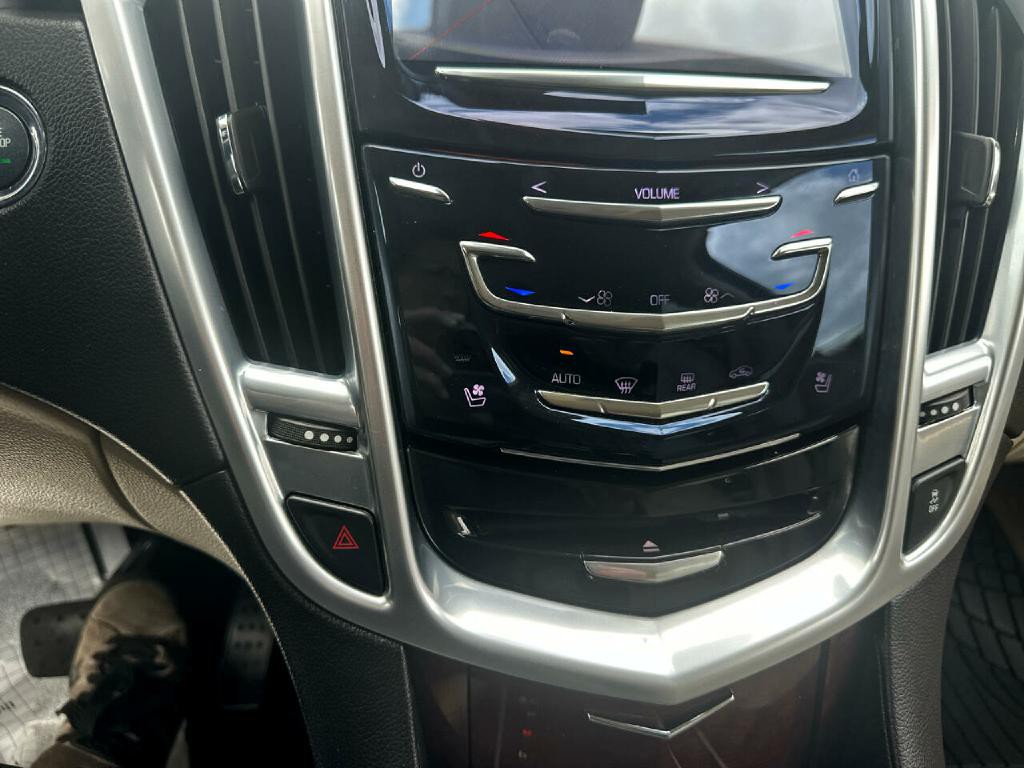 2013 Cadillac SRX Image 23