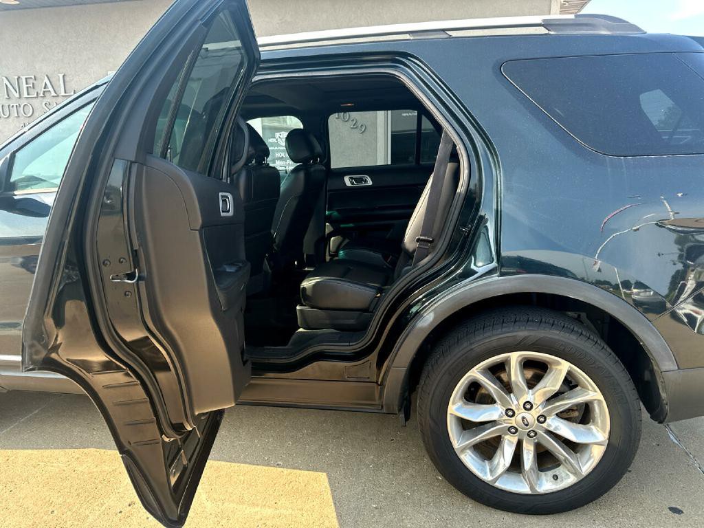 2015 Ford Explorer Image 9