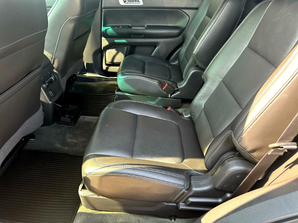 2015 Ford Explorer Image 10