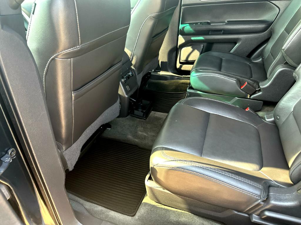 2015 Ford Explorer Image 11