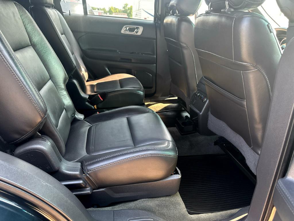 2015 Ford Explorer Image 16