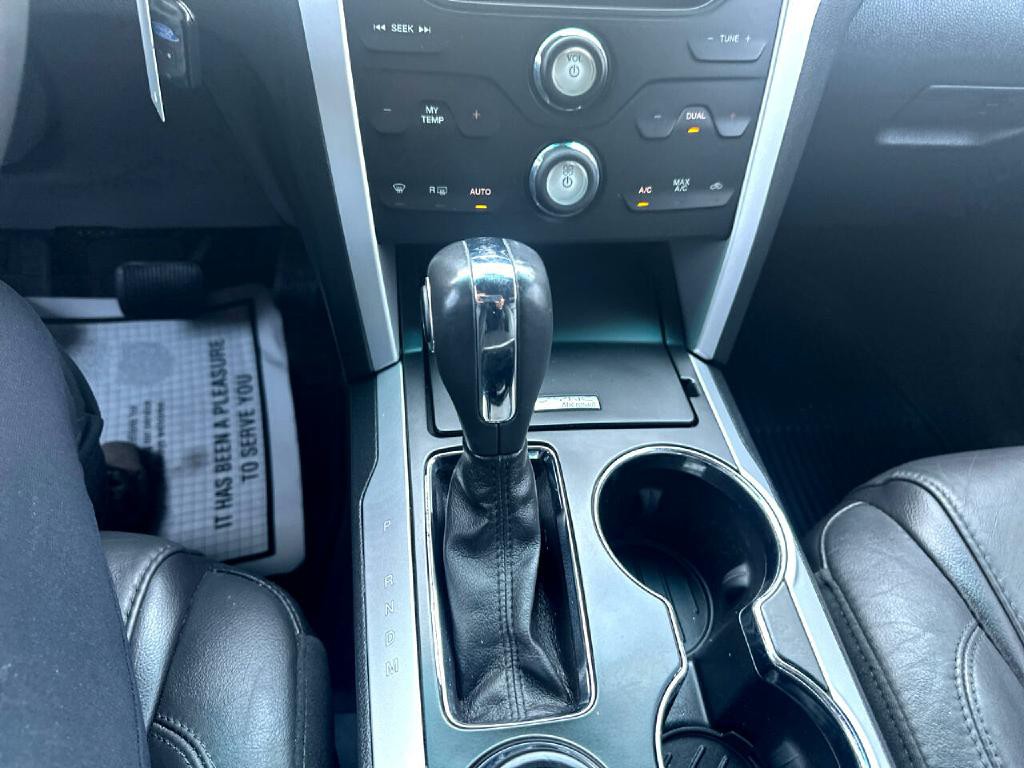 2015 Ford Explorer Image 24