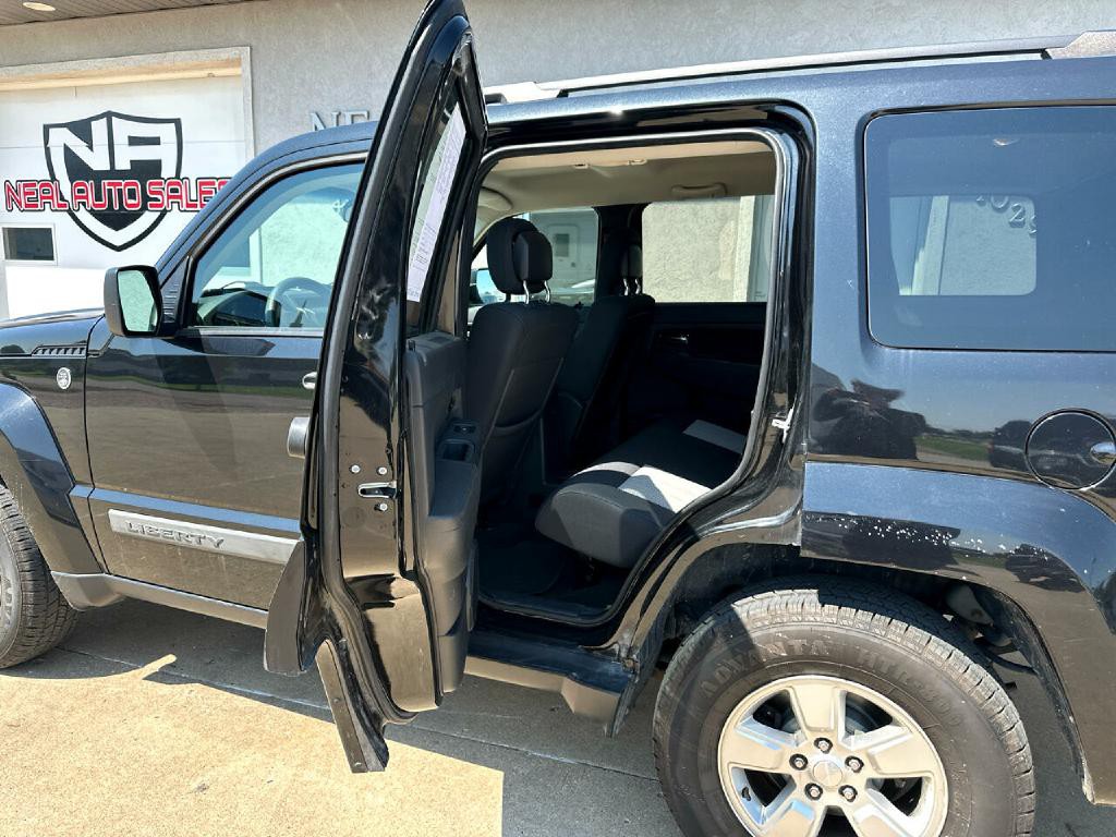 2010 Jeep Liberty Image 7