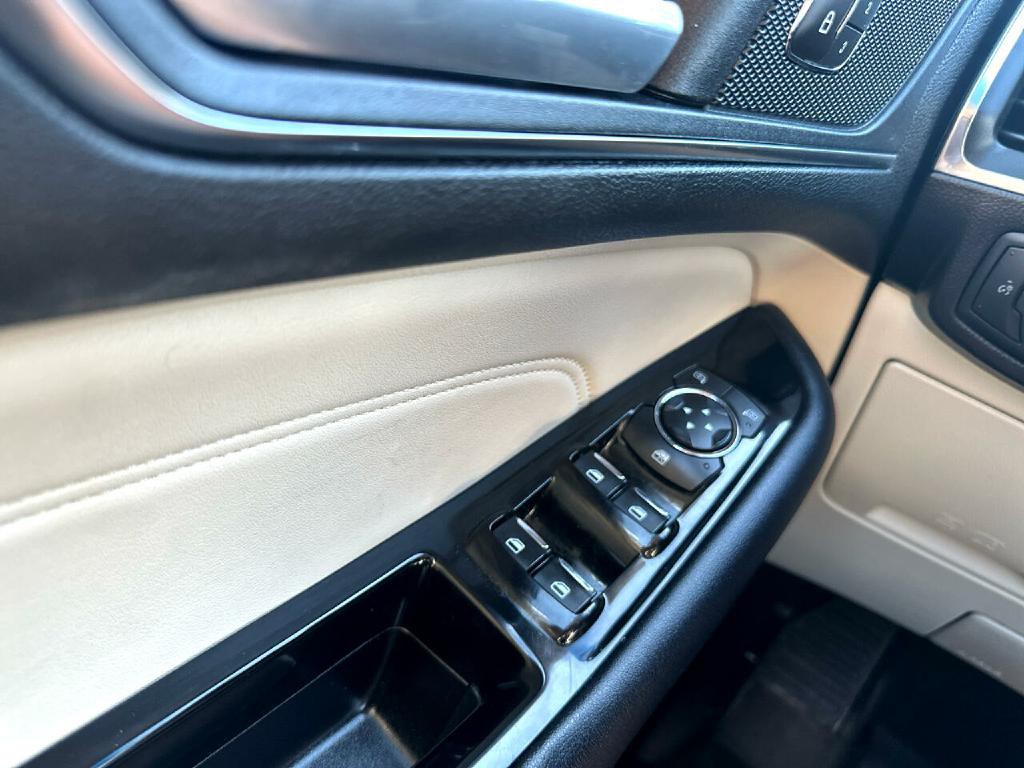 2018 Ford Edge Image 23