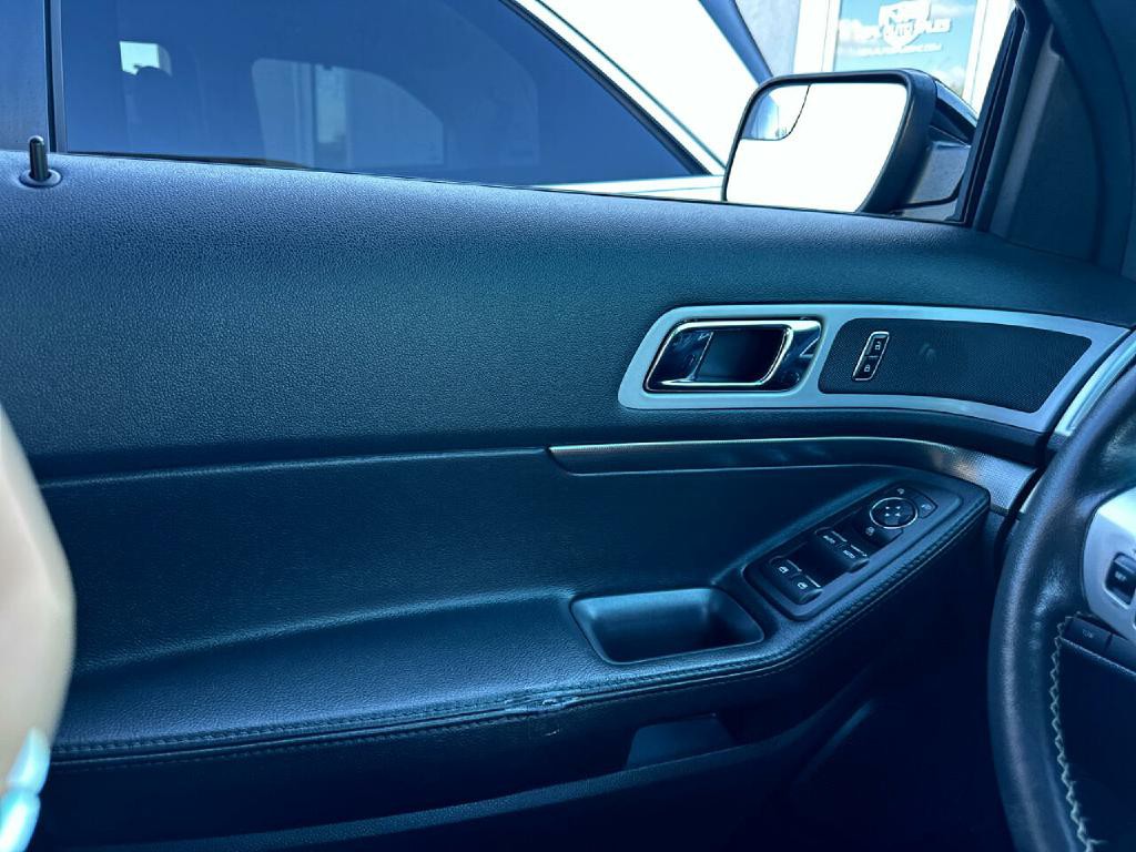 2015 Ford Explorer Image 20