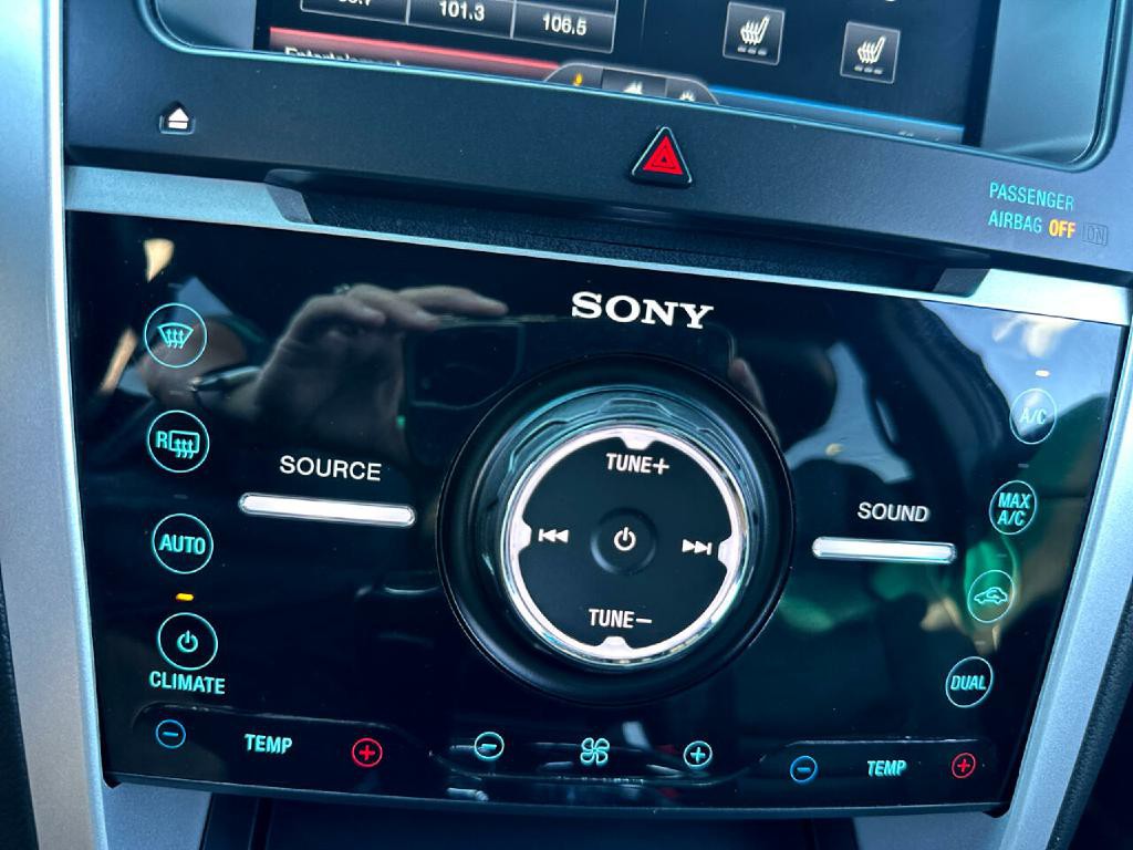 2015 Ford Explorer Image 24
