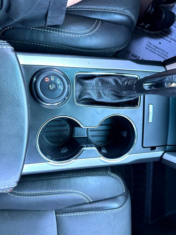 2015 Ford Explorer Image 25