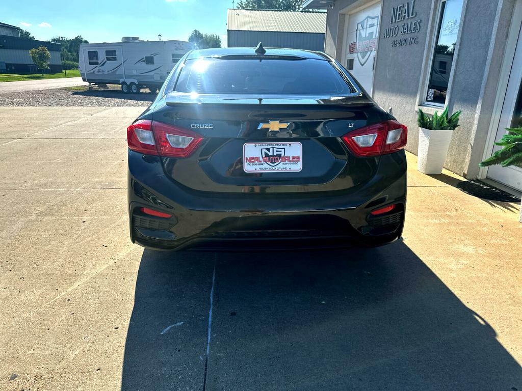 2016 Chevrolet Cruze Image 5