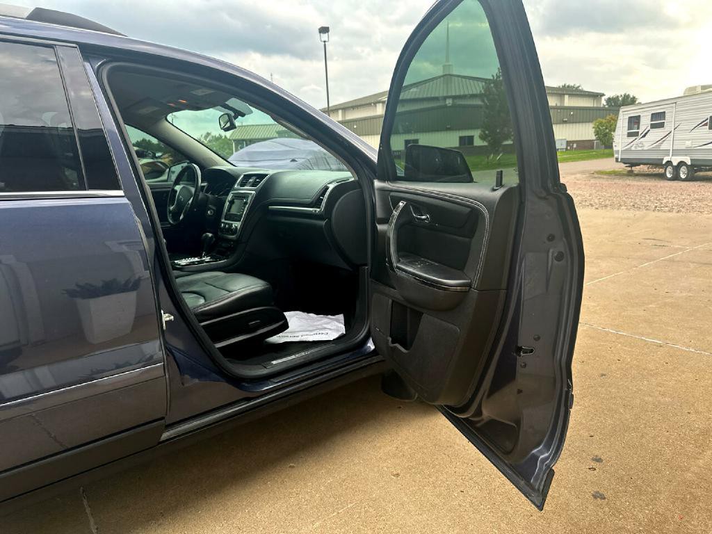 2013 GMC Acadia Image 18