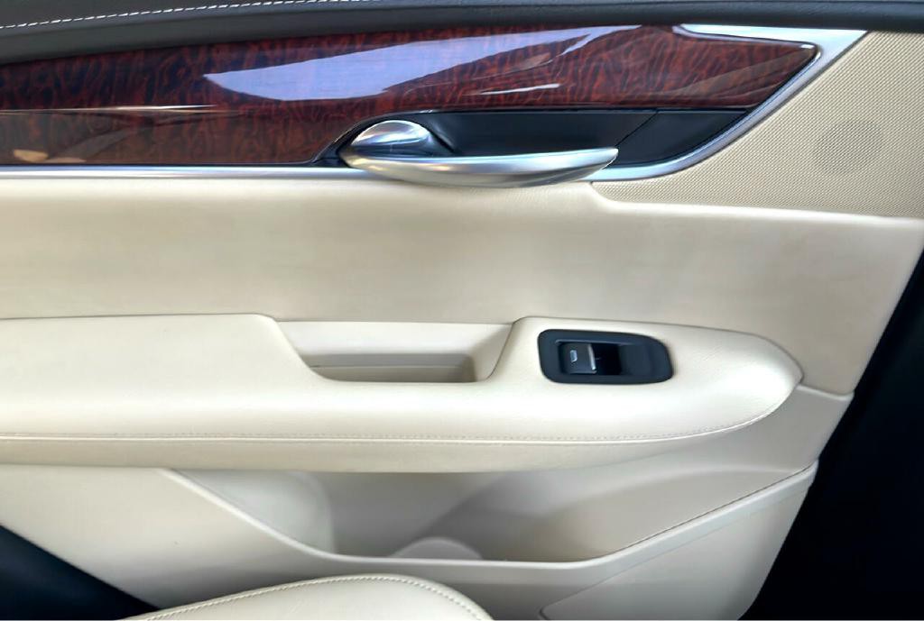2017 Cadillac XT5 Image 25