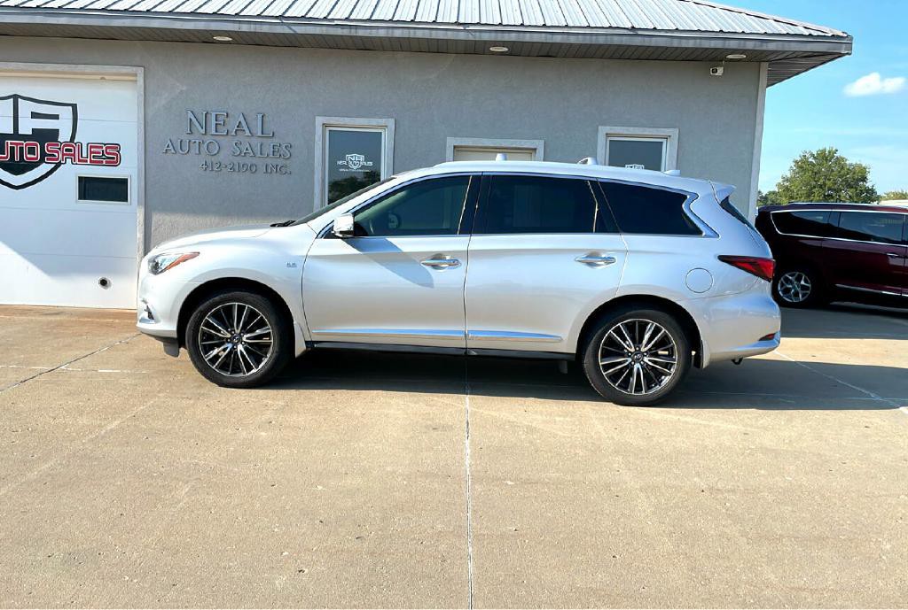 2016 INFINITI QX60 Image 4