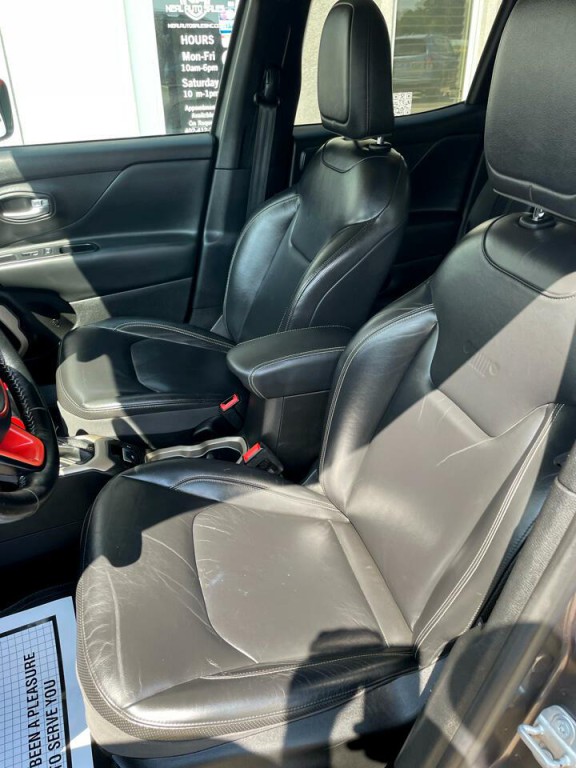 2017 Jeep Renegade Image 15