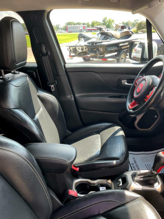 2017 Jeep Renegade Image 20
