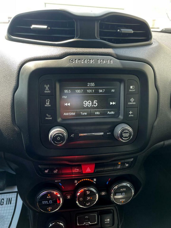 2017 Jeep Renegade Image 27