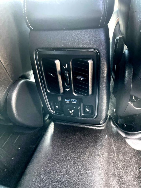 2015 Jeep Grand Cherokee Image 16