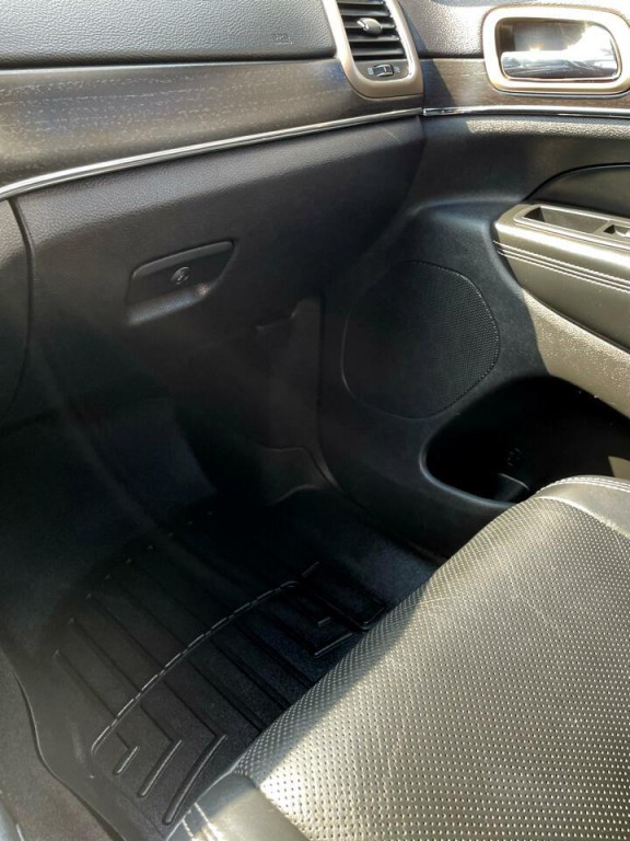 2015 Jeep Grand Cherokee Image 28