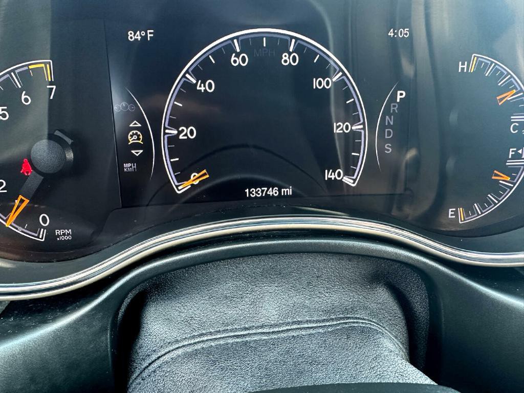 2015 Jeep Grand Cherokee Image 32