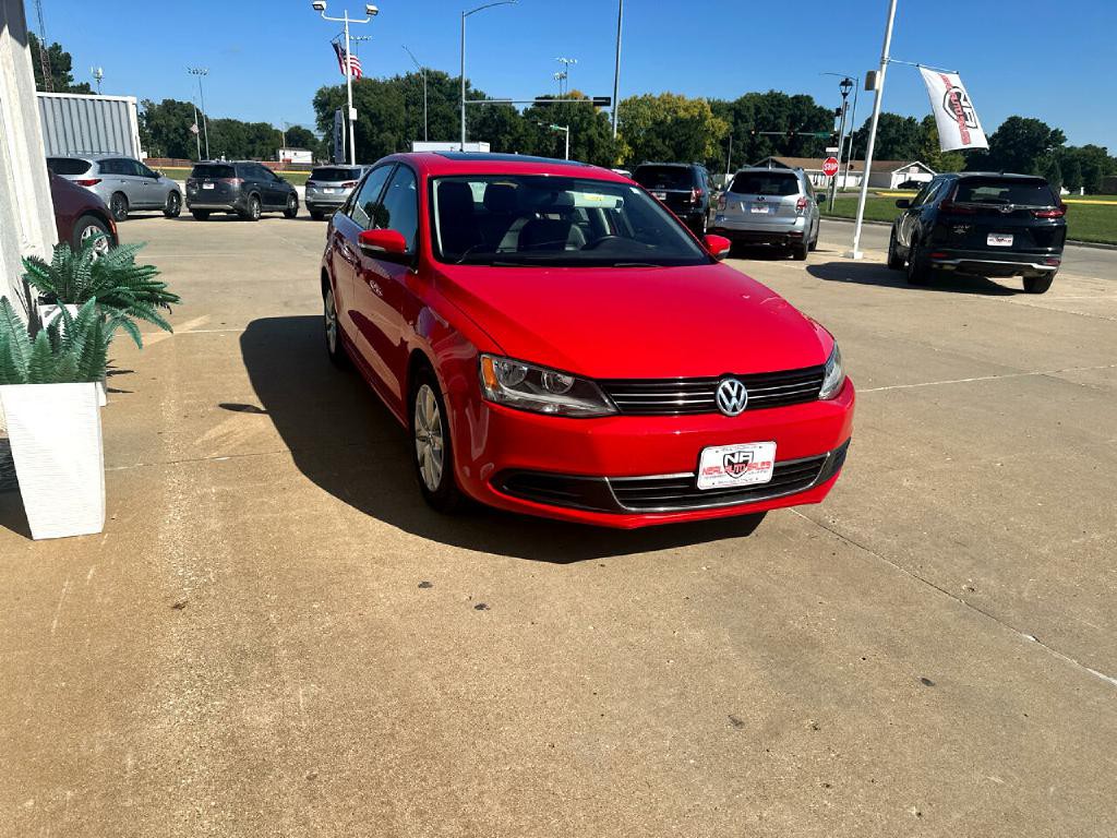 2014 Volkswagen Jetta Image 2