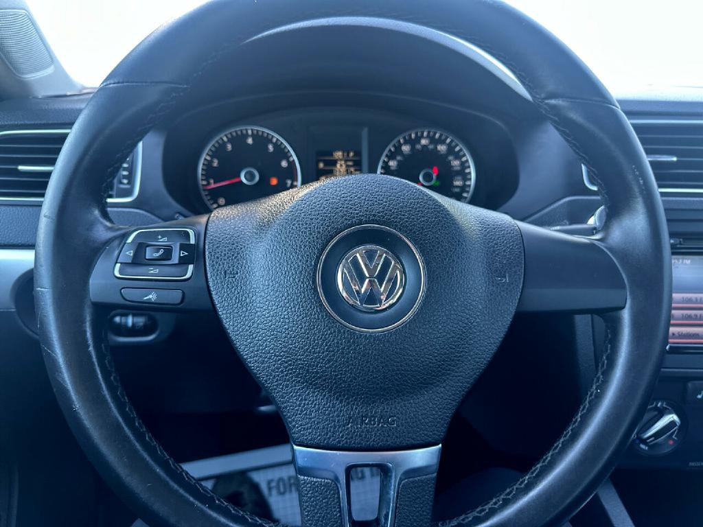 2014 Volkswagen Jetta Image 11