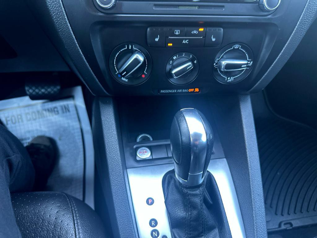 2014 Volkswagen Jetta Image 13