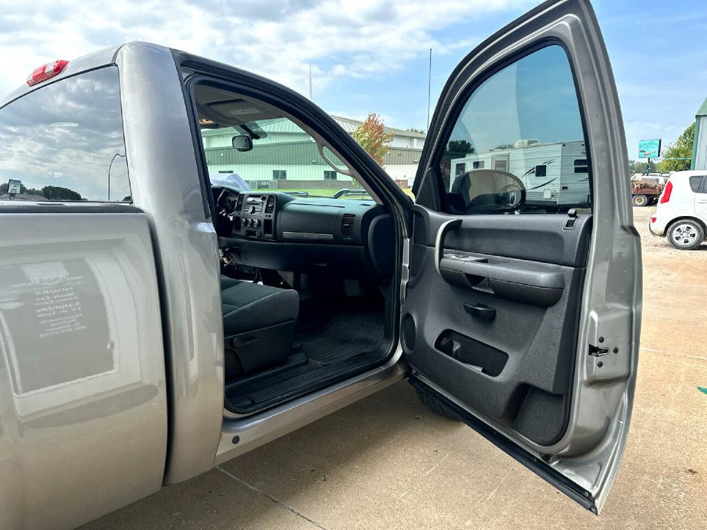 2008 Chevrolet Silverado 1500 Image 9