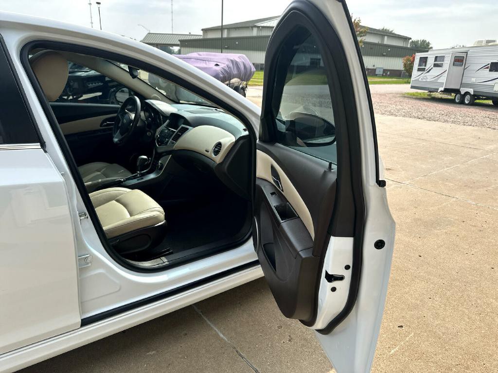 2014 Chevrolet Cruze Image 15